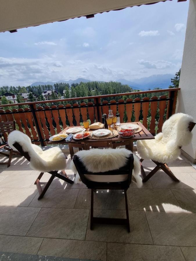 Between Slopes And Golf Facing The Alps Crans-Montana Esterno foto